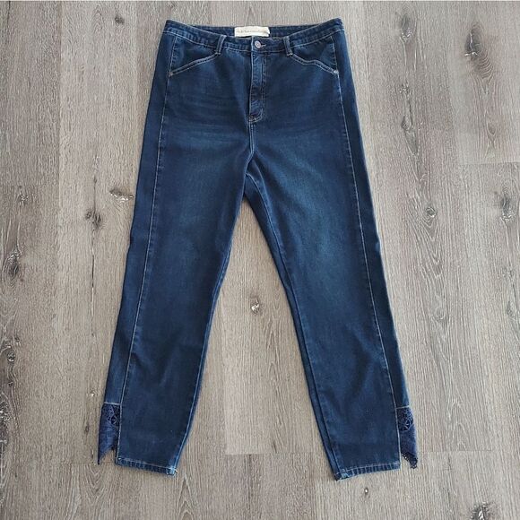 Soft Surroundings High Rise Straight Leg Touch of  Lace Ankle Jeans 16T - Picture 1 of 11